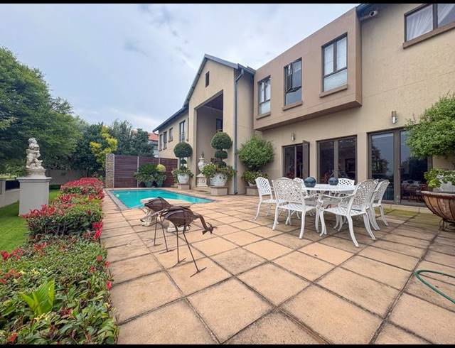 4 BEDROOM HOUSE FOR SALE IN MIDLANDS ESTATE